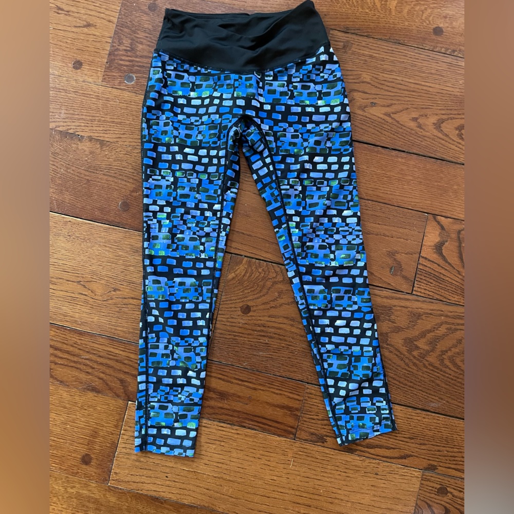 PrismSport workout leggings. Size Women’s Small.
